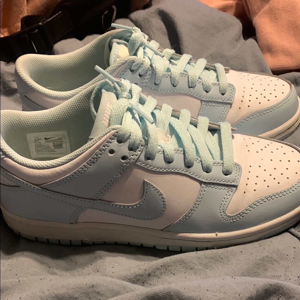 Nike Women's Light Blue and White Dunks size 7W/5.5Y NWOB